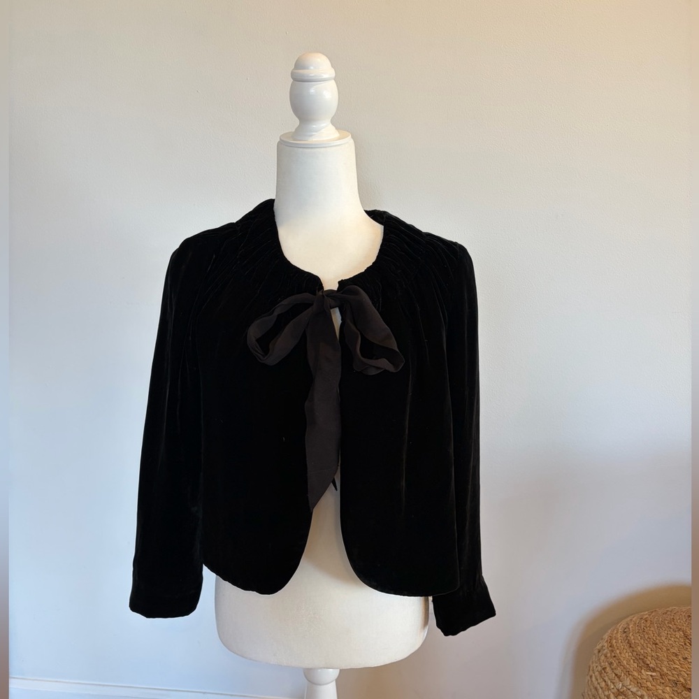Banana Republic Black Velvet Tie-Front Jacket – Size 4